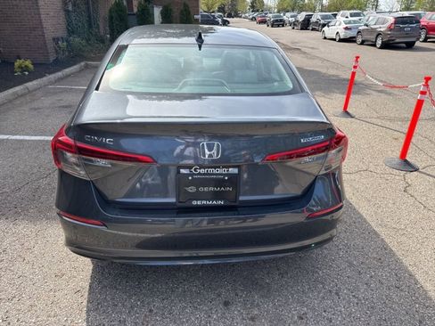 Used 2023 Honda Civic Touring image 10