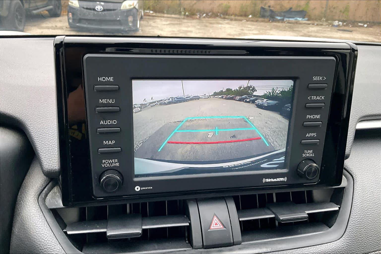 Used 2020 Toyota RAV4 XLE w/ Convenience Package FWD image 26