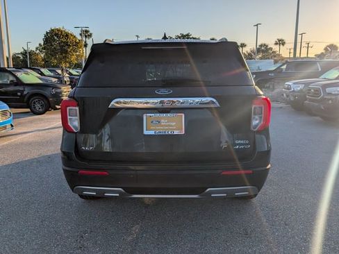 Used 2022 Ford Explorer XLT w/ Equipment Group 202A image 10