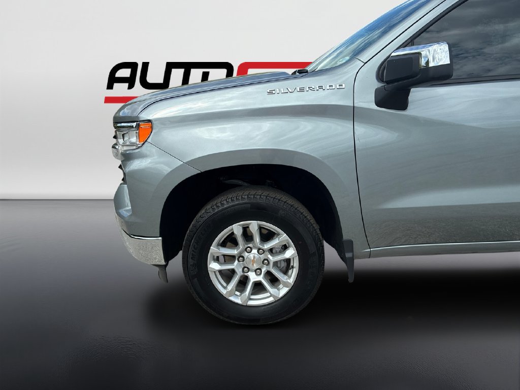 Used 2026 Chevrolet Silverado 1500 LT AWD/4WD image 9
