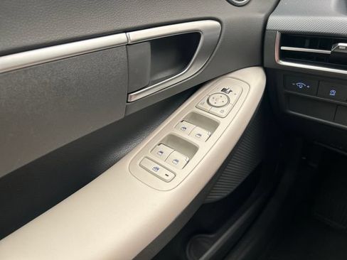 Used 2025 Hyundai Sonata SE FWD image 10