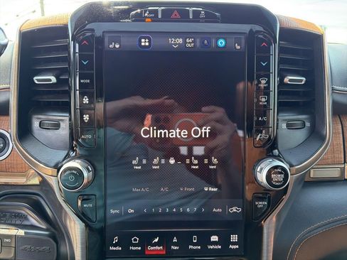 Used 2023 RAM 2500 Limited image 44