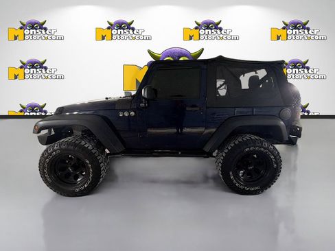 Used 2013 Jeep Wrangler Sport w/ Connectivity Group AWD/4WD image 8