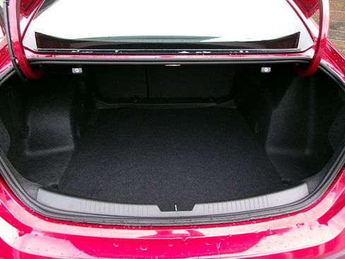 Used 2025 Chevrolet Malibu RS image 12