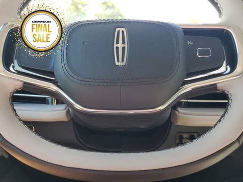 New 2025 Lincoln Navigator Reserve image 21