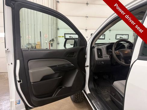 Used 2017 Chevrolet Colorado W/T image 10