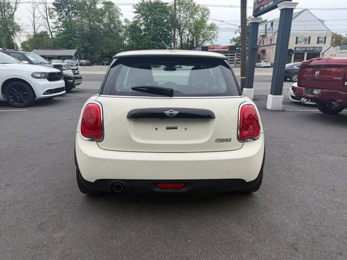Used 2018 MINI Cooper 2-Door Hardtop FWD image 6