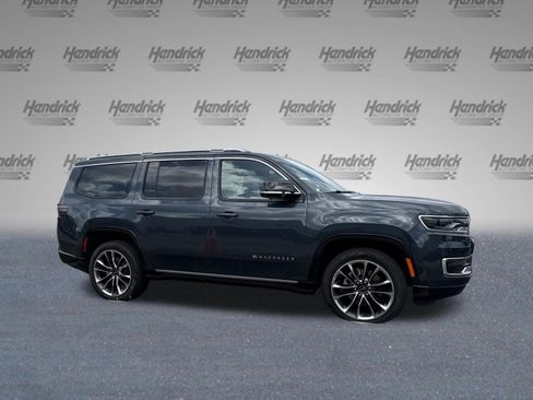 Used 2025 Jeep Wagoneer Series III w/ Premium Group I AWD/4WD image 18