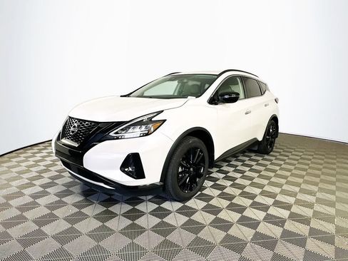 Certified 2024 Nissan Murano SV w/ SV Midnight Edition Package AWD/4WD image 6