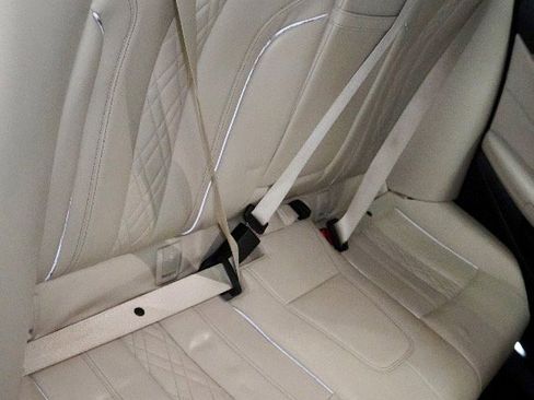 Used 2018 BMW 540i image 7