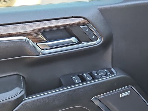 Used 2024 Chevrolet Silverado 1500 LT Trail Boss w/ Convenience Package II image 12