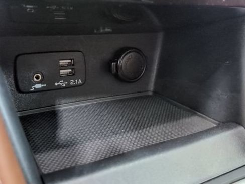 Used 2023 Subaru Forester Touring AWD/4WD image 31