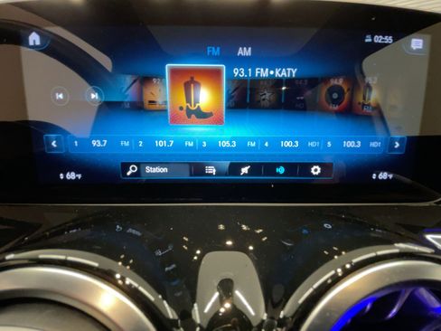 Used 2020 Mercedes-Benz GLB 250 image 21