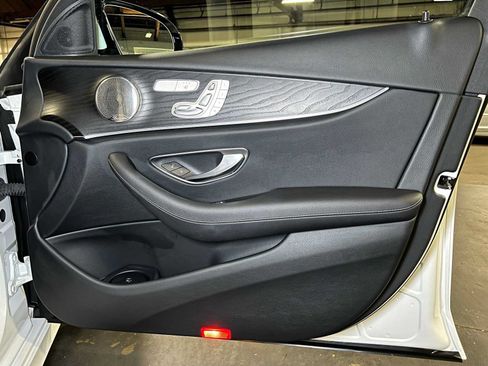 Used 2023 Mercedes-Benz E 350 4MATIC Sedan image 10