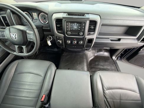 Used 2018 RAM 1500 Express RWD image 11