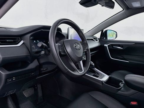 Used 2025 Toyota RAV4 XLE Premium AWD/4WD image 14