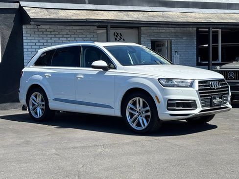 Used 2018 Audi Q7 3.0T Prestige w/ Prestige Package AWD/4WD image 9