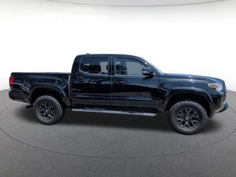 Used 2023 Toyota Tacoma SR5 w/ Technology Package AWD/4WD image 7