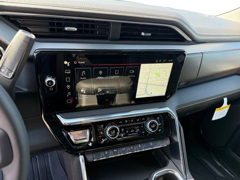 New 2026 GMC Sierra 2500 Denali w/ Denali Reserve Package image 12