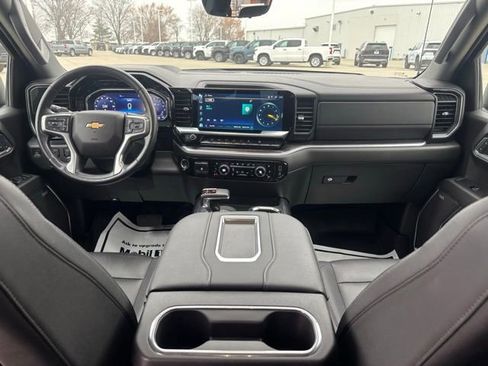 Certified 2022 Chevrolet Silverado 1500 LTZ w/ LTZ Premium Package AWD/4WD image 23