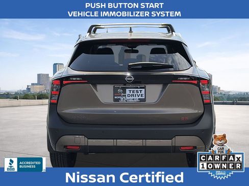 Certified 2025 Nissan Kicks SR image 4