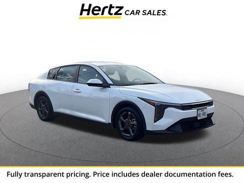 Used 2025 Kia K4 FWD image 1
