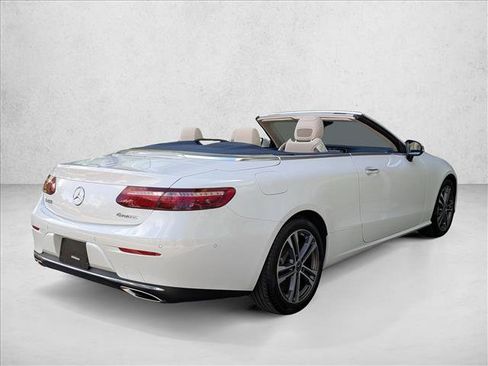 Used 2023 Mercedes-Benz E 450 4MATIC Cabriolet image 5