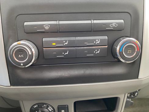 Used 2017 Nissan Frontier SV image 30
