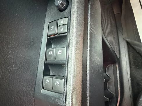 Used 2021 Toyota Tacoma TRD Off-Road w/ Technology Package AWD/4WD image 34