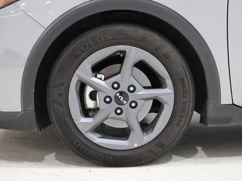 Used 2025 Kia K4 FWD image 11
