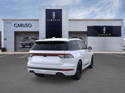 New 2026 Lincoln Aviator Reserve image 8