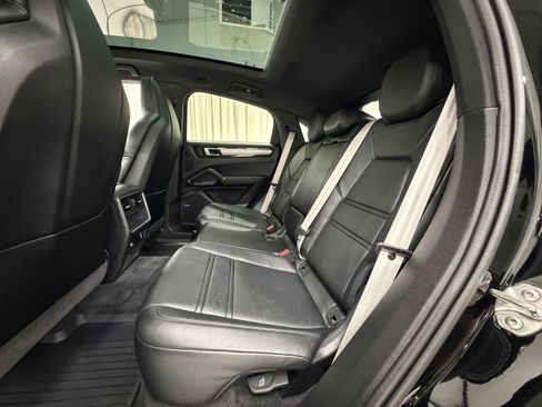 Certified 2022 Porsche Cayenne S image 20