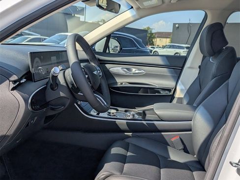 New 2026 Genesis GV70 2.5T image 12