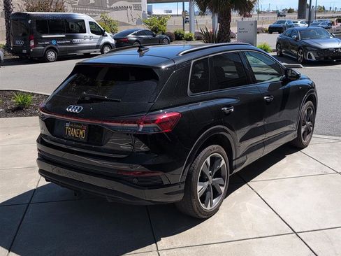 Used 2024 Audi Q4 e-tron Premium Plus w/ Premium Plus image 6