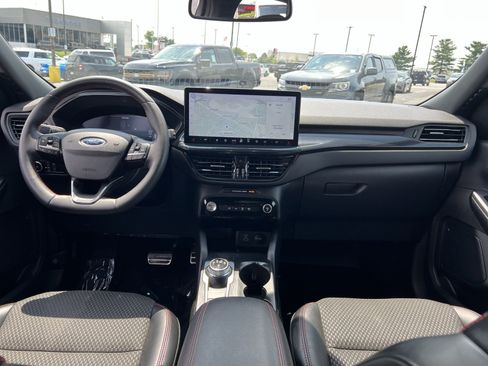 Used 2023 Ford Escape ST-Line Elite AWD/4WD image 23