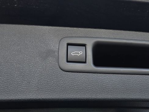 Certified 2026 Toyota Highlander Limited AWD/4WD image 27