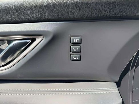 Certified 2025 Subaru Ascent Limited AWD/4WD image 24