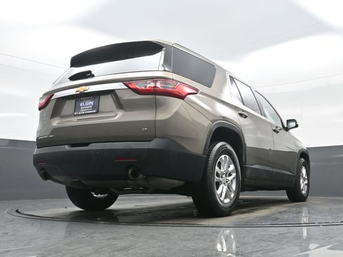 Used 2020 Chevrolet Traverse LT AWD/4WD image 42