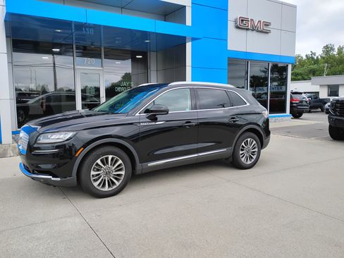 Used 2021 Lincoln Nautilus AWD w/ Equipment Group 101A image 5