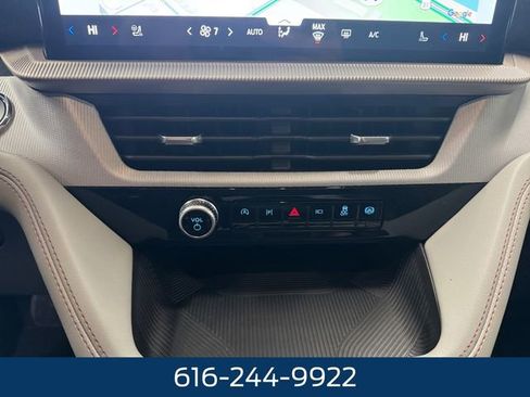 New 2026 Ford Explorer Active image 3