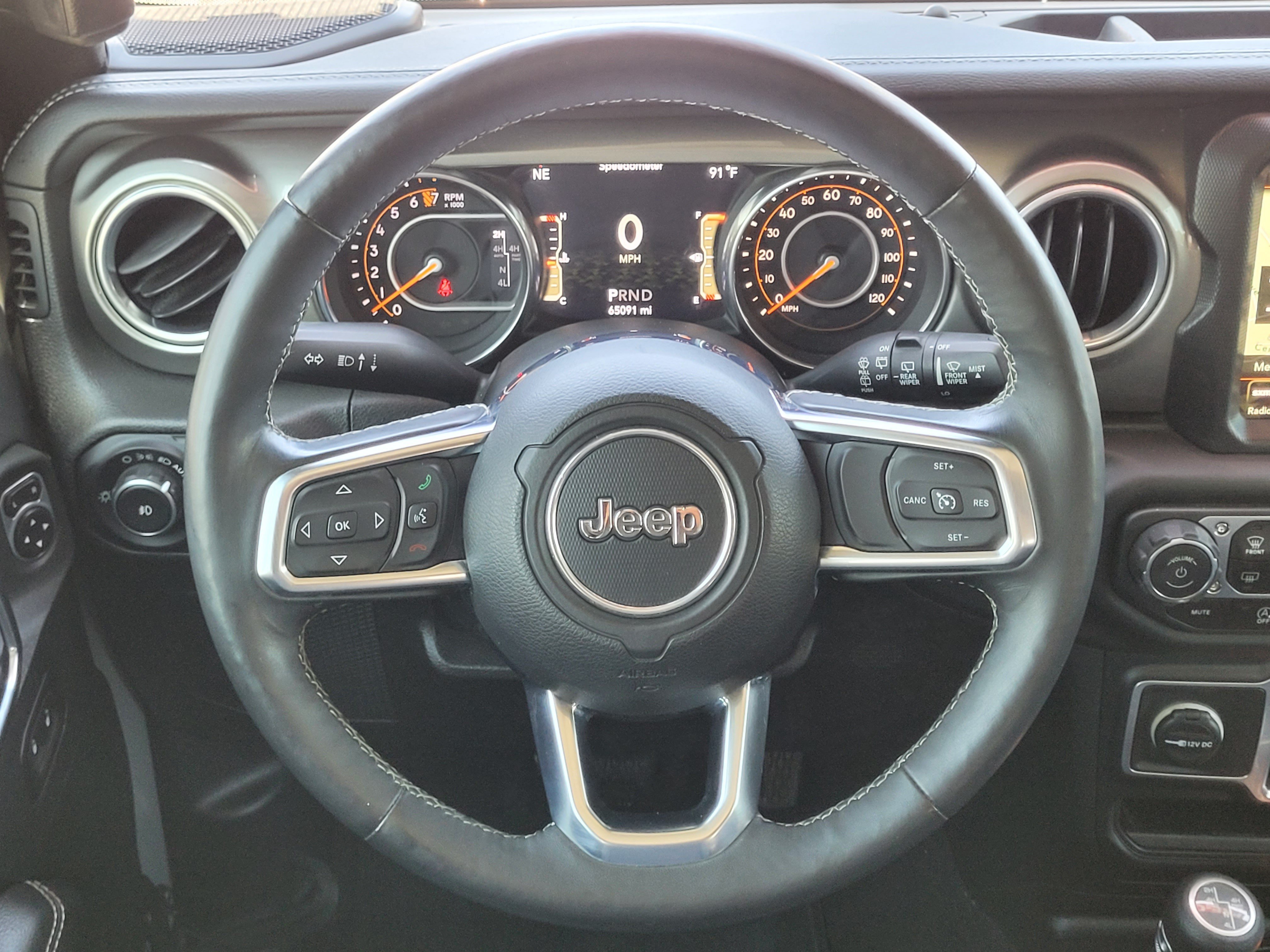Used 2018 Jeep Wrangler Unlimited Sahara AWD/4WD image 11