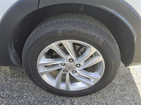 Used 2024 Buick Envista Preferred w/ Convenience I Package FWD image 7