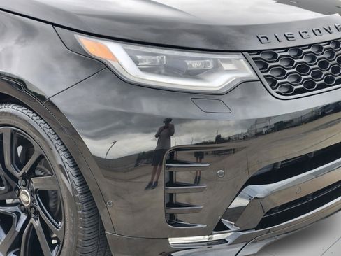 Certified 2025 Land Rover Discovery Dynamic SE AWD/4WD image 31