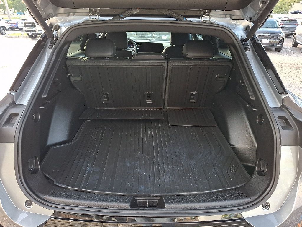 Used 2024 Chevrolet Equinox EV LT AWD/4WD image 30