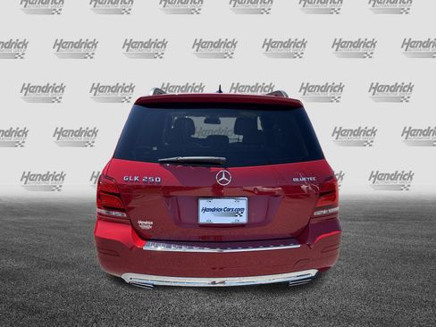 Used 2015 Mercedes-Benz GLK 250 BlueTEC 4MATIC image 10