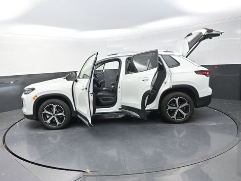 New 2026 Volkswagen Tiguan SE AWD/4WD image 32