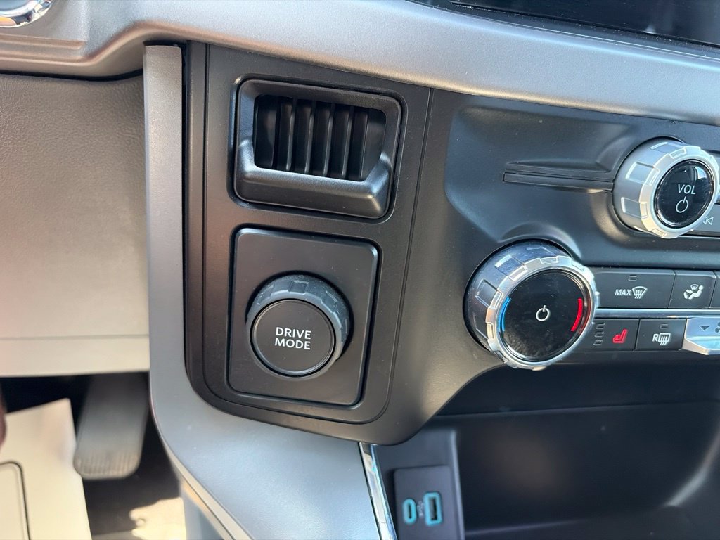 Used 2024 Ford F150 XLT w/ Equipment Group 302A MID RWD image 48