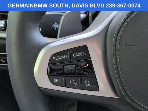 Used 2025 BMW X7 xDrive40i w/ M Sport Package AWD/4WD image 28