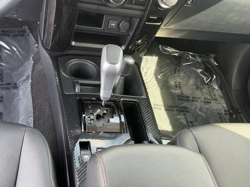 Certified 2021 Toyota 4Runner TRD Off-Road Premium AWD/4WD image 20