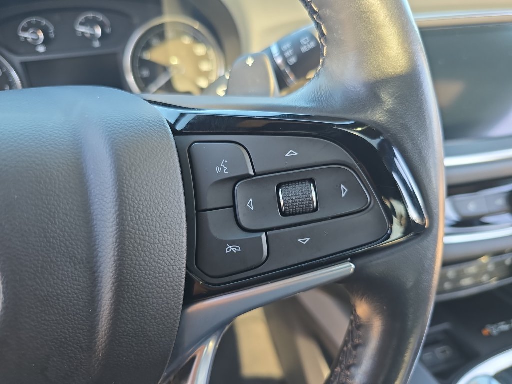 Used 2024 Buick Enclave Essence w/ Experience Buick Package AWD/4WD image 19